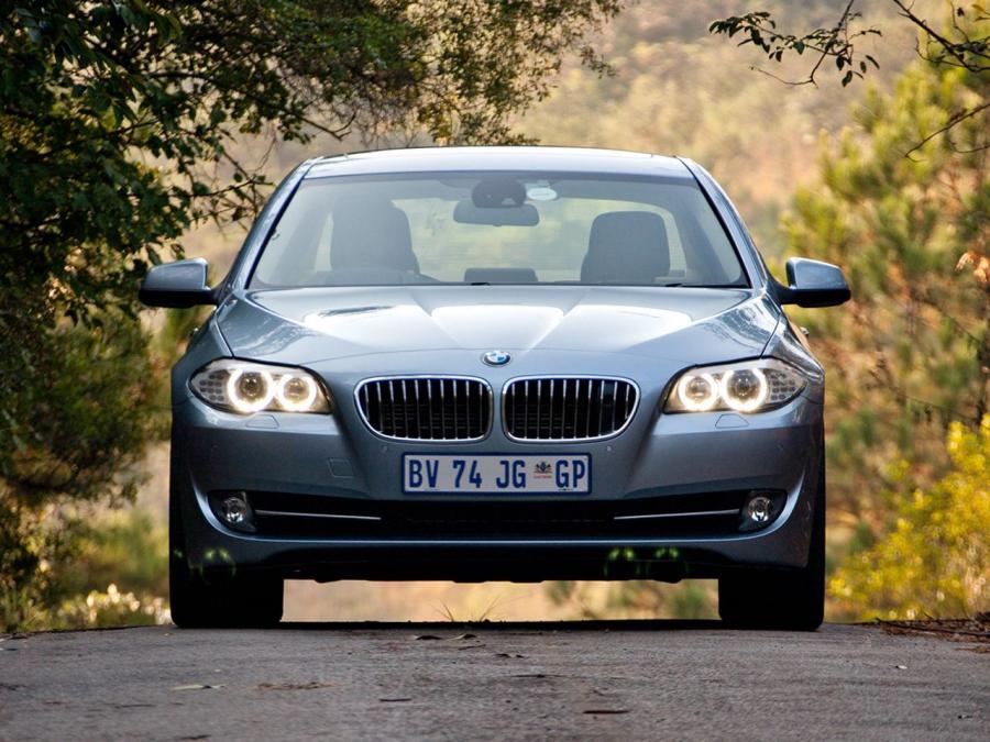  BMW ActiveHybrid 5 2012 года  (ZA) (фото 10 из 16)